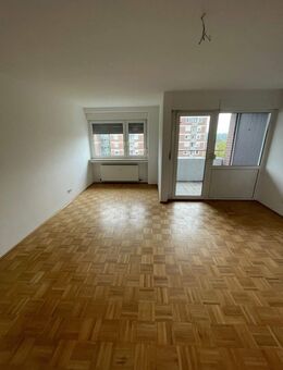 Wohnen mit 2 Loggien und herbstlichem Weitblick! - Nürnberg