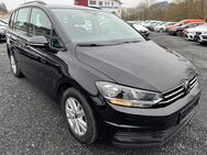 VW Touran, 2.0 TDI Comfortline PDCvo hi Business-Paket Front Android-Auto Ausparkassistent Müdigkeitwarner, Jahr 2021 - Boxberg (Baden-Württemberg)