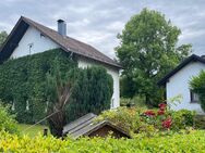 IHR LEBENS(T)RAUM! Haus mit Wintergarten, Gartenparadies, Nebengebäude, Erdkeller in guter Lage! - Deggendorf