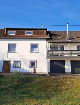 Freistehendes Einfamilienhaus mit Anbau/Einliegerwohnung in ruhiger Lage und mit Fernblick in Merzig-Fitten - Merzig