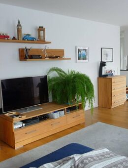 Helle Neubauwohnung mit Balkon, TG-Stellplatz und EBK - ruhig und barrierefrei in Möhringen - Stuttgart