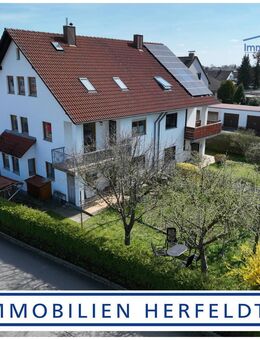 Sehr schöne & große Familienresidenz mit 315 m² & Traumgarten in ruhiger Lage - sofort bezugsfrei - Untermeitingen
