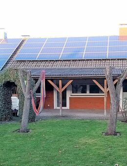 Gepflegtes Einfamilienhaus (RMH) mit kleinem Garten & einer ca. 5,8 KW PV-Anlage zu verkaufen - Cloppenburg