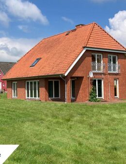 Krummwisch: Großes Einfamilienhaus mit großem Grundstück in || Provisionsfrei für den Käufer || Lütt Immobilien Kiel - Krummwisch