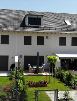 Traumhaus auf Erbpacht! Modernes, hochwertiges Reihenmittelhaus (KFW 55) frei zur Eigennutzung - Erding