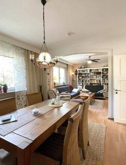 Energiewert "B" - Lichtdurchflutete Maisonette-Wohnung mit Balkon und Gartenanteil - nur 2 Parteien - Hattersheim (Main)