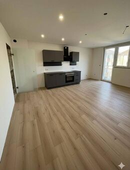 Modernes Studio mit Balkon - Erstbezug nach Kernsanierung - Wiesbaden