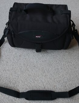 Activ Kameratasche Fototasche Umhängetasche schwarz 34 cm X 20 cm X 17 cm - Niddatal