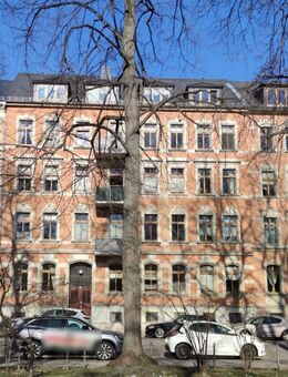 Großzügige vermietete Eigentumswohnung im 3. OG - Chemnitz
