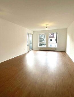große 3 Zimmer Wohnung mit Stellplatz - frei ab sofort - Grünheide (Mark)