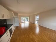 Schöne, helle 3-Zi. Whg mit Balkon, EBK, inkl. 1x TG-Stellplatz - Stuttgart