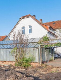 Historisches Einfamilienhaus auf großem Grundstück mit außergewöhnlichem Baupotenzial in Drochtersen - Drochtersen