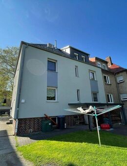 Wohntraum im Dachgeschoss auf 55 m², mit Klimaanlage und Einbauküche unweit des großen Goitzschesees - Bitterfeld-Wolfen