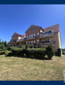 Maisonette-Dachgeschosswohnung mit 4 Zimmern, 2 Bädern und Balkon in Zwenkau - ab sofort zu kaufen - Zwenkau