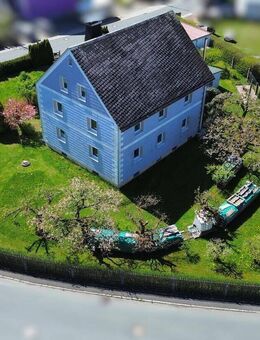 Vielseitiges Zweifamilienhaus mit großem Grundstück in ruhiger Lage von Konradsreuth - Konradsreuth