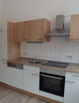 **2-Raum-Wohnung im Zentrum von Treuen mit Einbauküche** - Treuen
