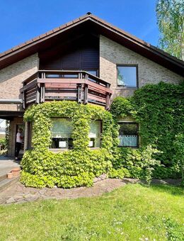 Gepflegtes, grosses, vollunterkellertes Haus mit 6 Zimmern, Sauna, Doppelgarage u.v.m. in Biesdorf - Berlin