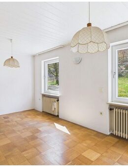 Attraktives Mehrfamilienhaus am Waldrand in naturnaher Lage - Breitenbrunn (Regierungsbezirk Oberpfalz)