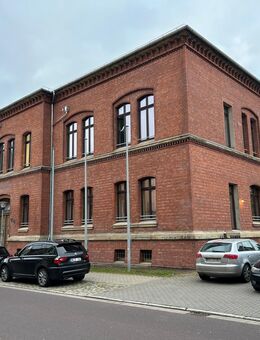 Erstbezug nach Sanierung - Exklusive 3- Zimmer Dachgeschosswhg. mit EBK,Dachterrasse u. Stellplatz zu vermieten! - Wanzleben-Börde