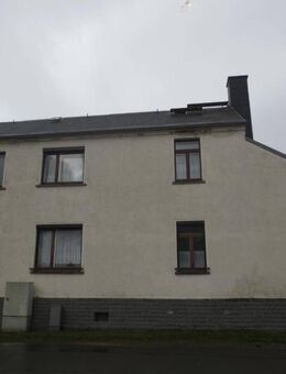 Objekt-Nr.: 15922 - Kleines Einfamilienhaus DHH mit Nebengebäude zum Sanieren in Plauen (Neundorf) - Plauen