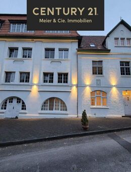 Historisches Anwesen mit 9 Wohnungen, 7 Garagen, Halle & Nebengebäuden - Euskirchen