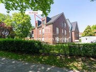Unikat! Neuwertige DG-Wohnung mit luxuriöser Ausstattung, PKW-Einstellplatz und Balkon! - Aurich