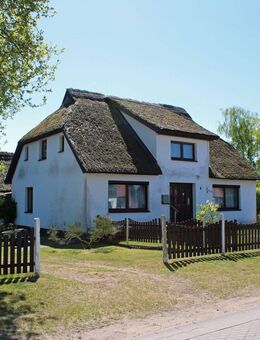 Haus am Bodden = Grundstücksbesitzer plus Bauherr mit Bauvorbescheid für 2 Einfamilienhäuser - Born (Darß)