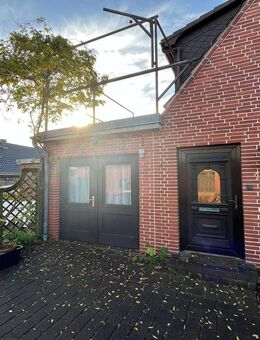 Büsum: Charmante 1,5-Zimmer-Dachgeschosswohnung in zentraler Lage - Büsum