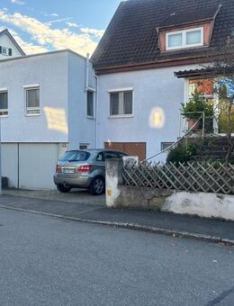 Familienglück in Sindelfingen - Freistehendes Haus mit Garten und Weitblick - Sindelfingen