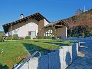 Wohnen mit Garten in schönem Haus in Bestlage mit toller Aussicht in Lenzkirch - Lenzkirch