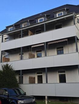 Gepflegtes MFH Lehrte-Stadt, 7 Wohnungen, 4 Garagen, Gärten, voll vermietet, Faktor 19 - Lehrte