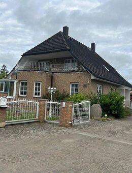 Schönes Einfamilienhaus mit Wintergarten, Garage und Carport in bevorzugter Lage von Wolgast - Wolgast