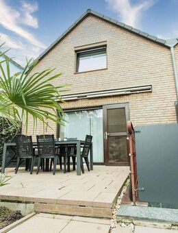 Energieeffizienzklasse B: Einfamilienhaus in St. Augustin mit Garten, Garage und zwei Stellplätzen - Sankt Augustin