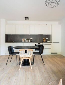 Helle und geräumige 2-Zimmer-Wohnung mit 2 Balkonen im Neubau - Fürth