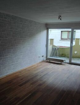 Erdgeschoßwohnung mit Terrasse - Giesenhausen