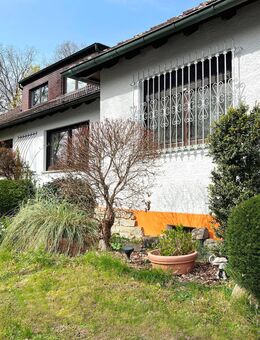 Keine Käuferprovision! Charmante Doppelhaushälfte mit Traumgrundstück in Dreieich/Buchschlag! - Dreieich