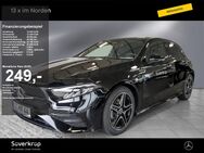 Mercedes A 200, AMG NIGHT PREMIUM SPUR, Jahr 2023 - Kiel