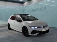 VW Golf, 2.0 TSI R 8 Performance Black Style H K, Jahr 2023 - München