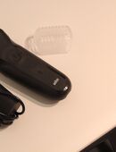 Braun Elektrorasierer Typ 5408 incl. Ladekabel, etc. in 38446