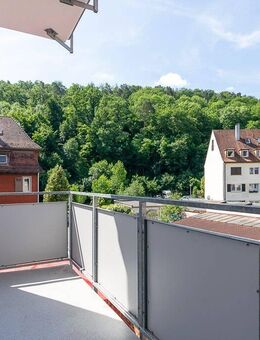 Lichtdurchflutet und mit Sonnenbalkon – 2½-Zimmer-Wohnung in Stuttgart-Süd - Stuttgart