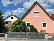 DROST-IMMOBILIEN! Geräumiges Einfamilienhaus mit Doppelgarage in Diedorf zum Kauf! - Diedorf
