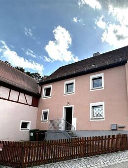 Charmantes Einfamilienhaus mit Scheune auf dem Land - Flachslanden