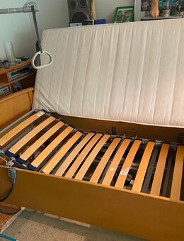 Pflegebett wenig gebraucht - Pullach (Isartal)