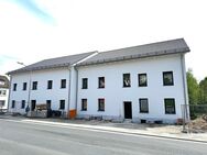 Exklusive 3-Zimmer-Wohnung mit großem Balkon und Tiefgarage in Rödental - Rödental
