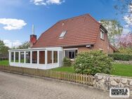 Familienparadies: Stilvolles Haus mit großzügigem Garten in begehrter Lage - Husum (Schleswig-Holstein)