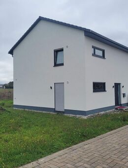 Neuwertiges Einfamilienhaus in Elfershausen - Elfershausen