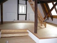Individuelle DG-Wohnung in saniertem Baudenkmal mit historischem Dachstuhl in der Altstadt - Nürtingen