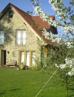Sonnendurchflutetes Einfamilienhaus mit Vollkeller in ruhiger Lage direkt am Feldrand - Jersbek
