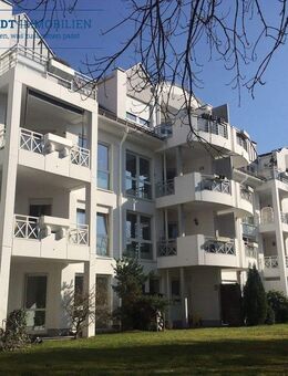 Sonnige 4,5 Zimmer Dachgeschoss Maisonette Wohnung in Stadtrandlage von Idstein - Idstein