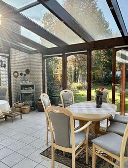 Gepflegtes Endreihenhaus mit Wintergarten und großem Grundstück in ruhiger Top-Lage - Buchholz (Nordheide)